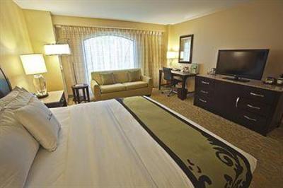фото отеля Doubletree Hotel Santa Ana Orange County Airport