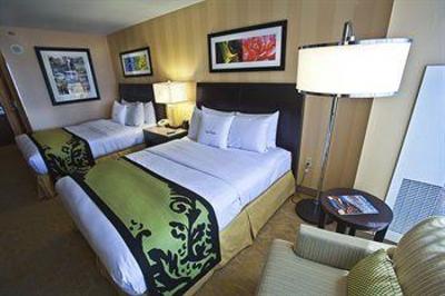 фото отеля Doubletree Hotel Santa Ana Orange County Airport
