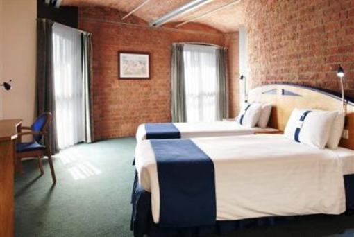 фото отеля Holiday Inn Express Liverpool-Albert Dock