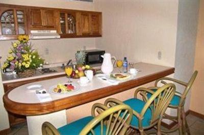 фото отеля Plaza Marina Suites & Hotel Mazatlan