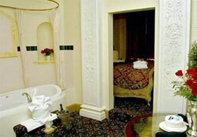 фото отеля Chateau Avalon
