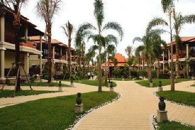 фото отеля Khaolak Bay Front Resort Takua Pa