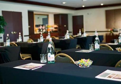 фото отеля SpringHill Suites Minneapolis West Saint Louis Park