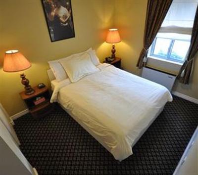 фото отеля The Oakville Inn Hotel