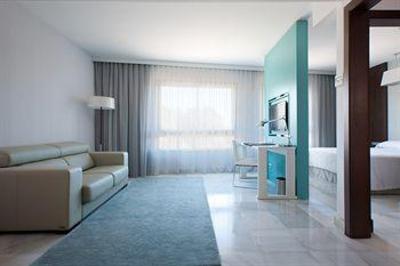 фото отеля NH Algeciras Suites