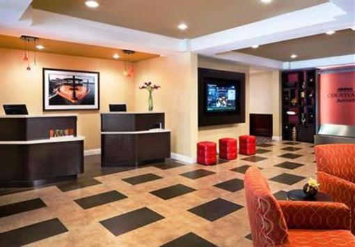 фото отеля Courtyard by Marriott Portsmouth