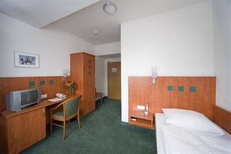 фото отеля Stadthotel Dusseldorf