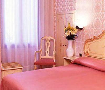 фото отеля Lux Hotel Venice
