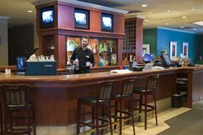 фото отеля 5 Calgary Downtown Suites Hotel