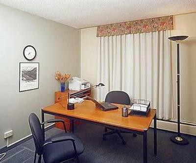 фото отеля 5 Calgary Downtown Suites Hotel