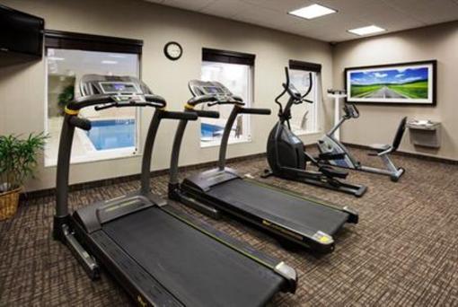 фото отеля Holiday Inn Express Hotel and Suites New Liskeard