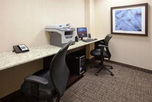 фото отеля Holiday Inn Express Hotel and Suites New Liskeard