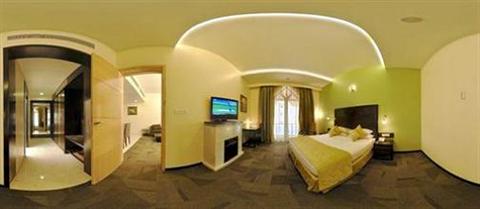 фото отеля Clarks Exotica Hotel Bangalore