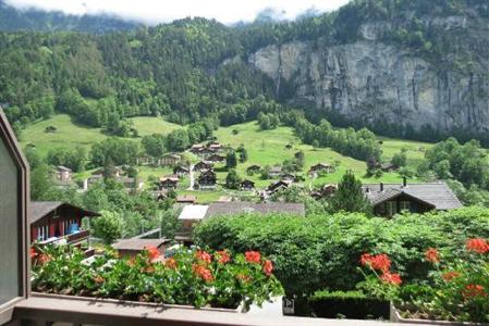 фото отеля Hotel Oberland Lauterbrunnen