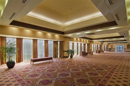 фото отеля Hilton North Raleigh