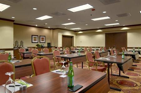 фото отеля Hilton North Raleigh