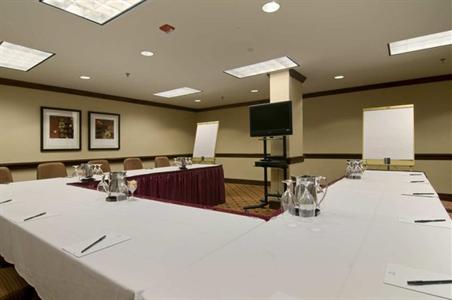 фото отеля Hilton North Raleigh