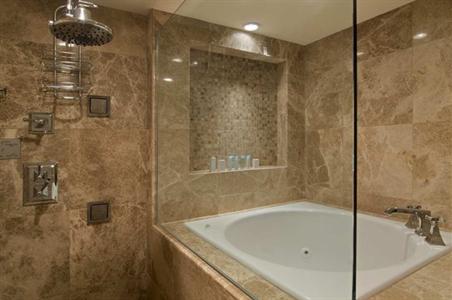 фото отеля Hilton North Raleigh