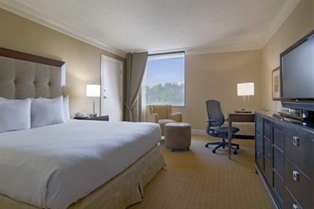 фото отеля Hilton North Raleigh