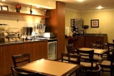 фото отеля BEST WESTERN PLUS Cotton Tree Inn