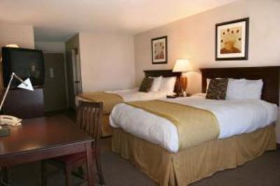 фото отеля BEST WESTERN PLUS Cotton Tree Inn