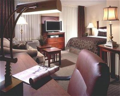 фото отеля Staybridge Suites West Des Moines