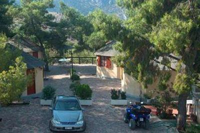 фото отеля Delphi Rooms & Bungalows