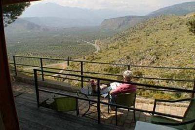 фото отеля Delphi Rooms & Bungalows