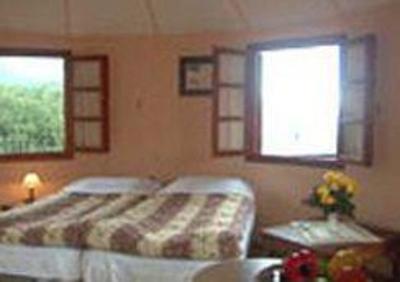 фото отеля Delphi Rooms & Bungalows