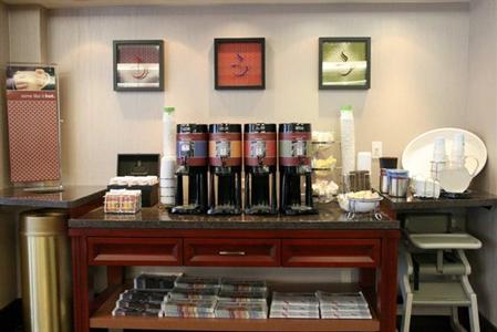 фото отеля Hampton Inn Toronto/Mississauga