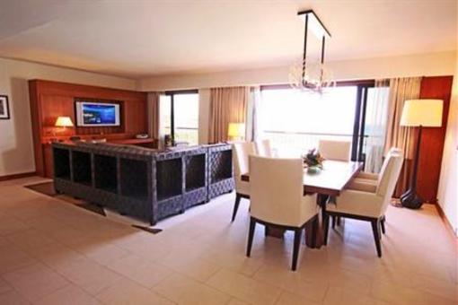 фото отеля Mauna Kea Beach Hotel