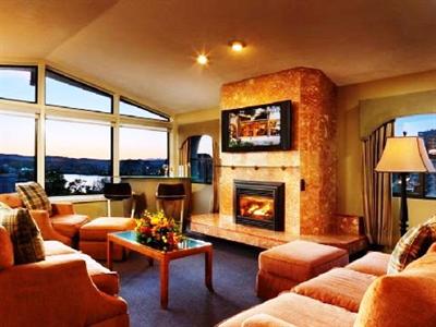 фото отеля Queen Victoria Hotel and Suites