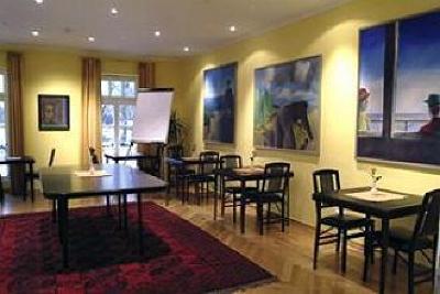 фото отеля Hotel Stadthaus Paderborn