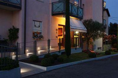 фото отеля Piccolo Hotel Peschiera del Garda