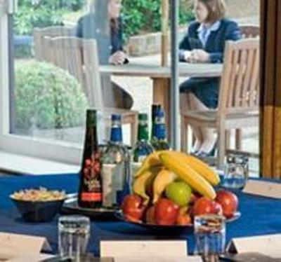 фото отеля Macdonald Berystede Hotel & Spa