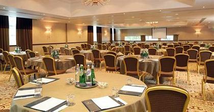 фото отеля Macdonald Berystede Hotel & Spa