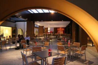 фото отеля Quality Hotel Mermaid Waters Gold Coast
