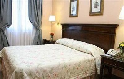 фото отеля Eurostars Claridge Hotel
