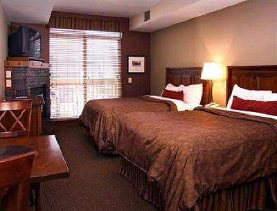 фото отеля Falcon Crest Lodge