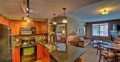 фото отеля Falcon Crest Lodge