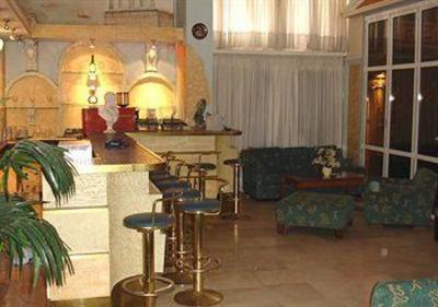 фото отеля Hellinis Hotel