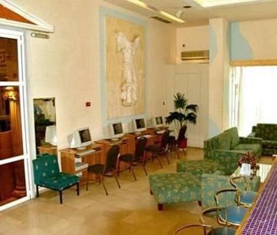 фото отеля Hellinis Hotel