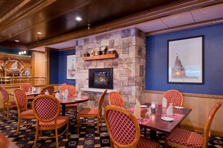 фото отеля Hilton Grand Rapids Airport