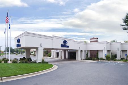 фото отеля Hilton Grand Rapids Airport