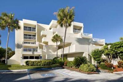 фото отеля Hilton Longboat Key Beachfront Resort