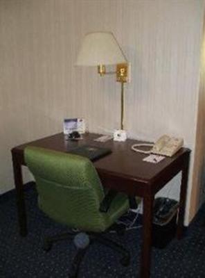 фото отеля SpringHill Suites Cincinnati Northeast