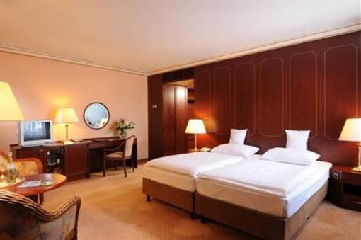 фото отеля Maritim Hotel Bonn