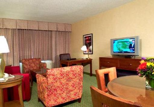 фото отеля Courtyard by Marriott Milwaukee Downtown