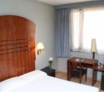 фото отеля Hotel Medium City