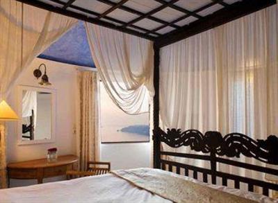 фото отеля Rocabella Santorini Resort & Spa Imerovigli